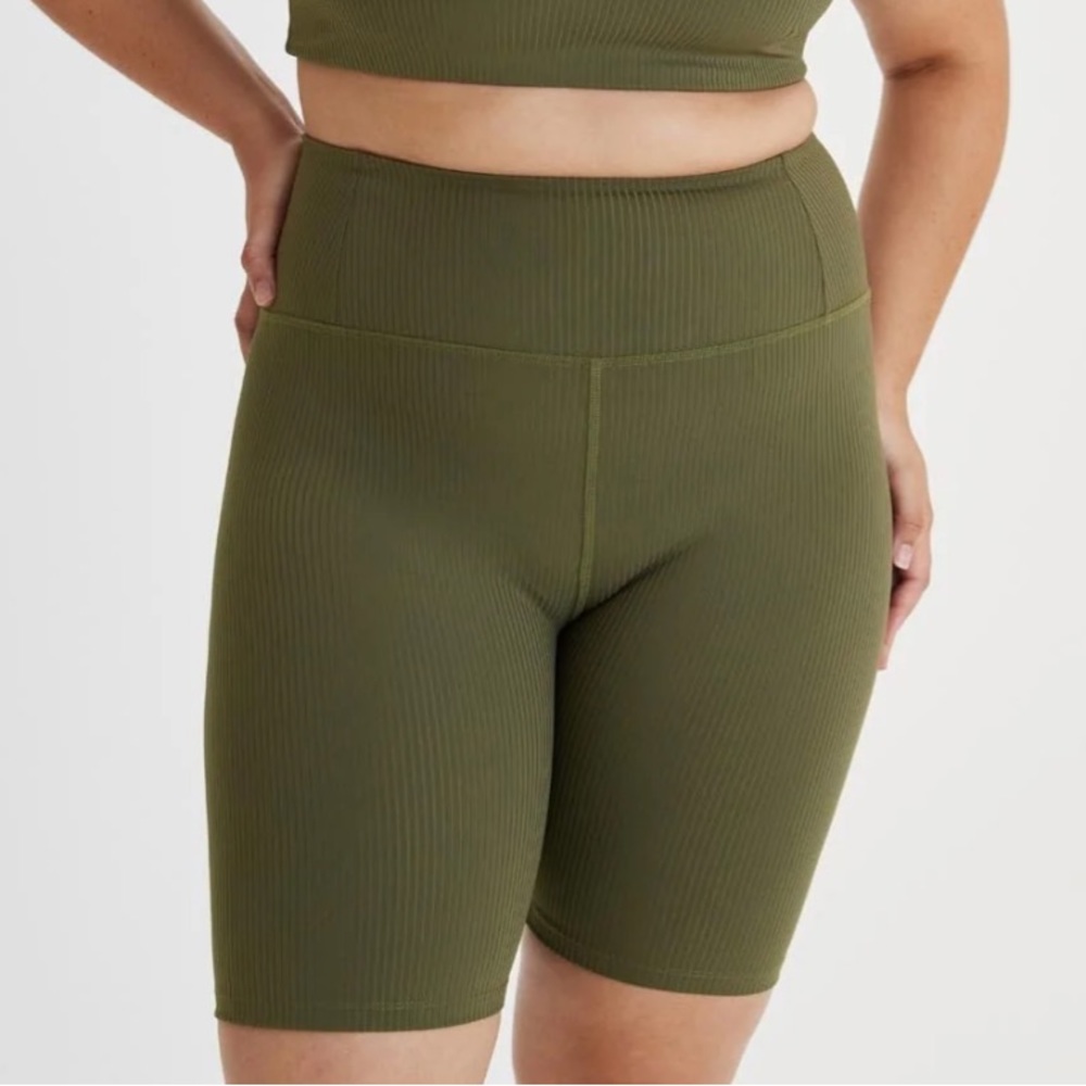 Girlfriend Collective Rib Bike Short, Cypress, size S
